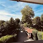 Goscinne Pod Zlotym Pstragiem Bed & Breakfast Zgorzelec