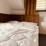 Bed and Breakfast Goscinne Pod Zlotym Pstragiem Ζγκοζέλετς