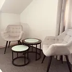 Goscinne Pod Zlotym Pstragiem Bed & Breakfast 3*