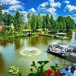 Goscinne Pod Zlotym Pstragiem Bed & Breakfast 3*