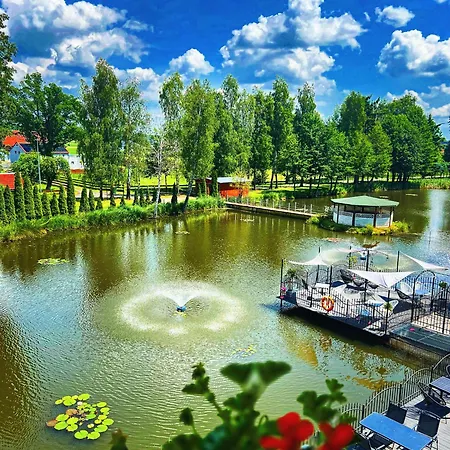 Goscinne Pod Zlotym Pstragiem Bed & Breakfast 3*