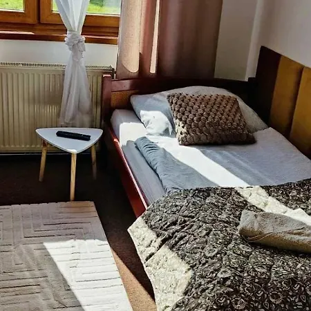 Goscinne Pod Zlotym Pstragiem Bed & Breakfast Zhořelec