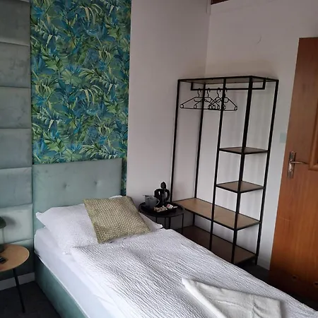 Oda ve Kahvaltı Goscinne Pod Zlotym Pstragiem 3*