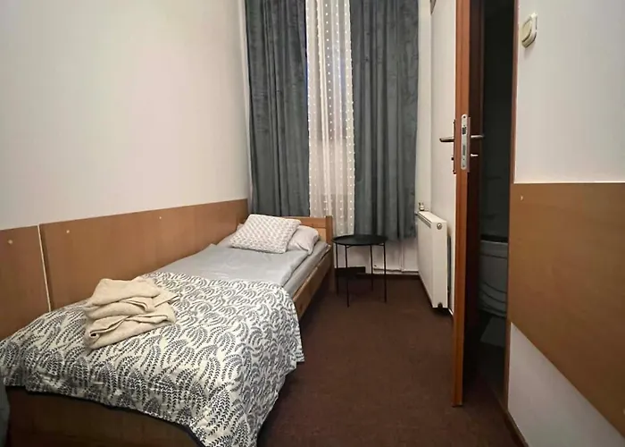 Goscinne Pod Zlotym Pstragiem 3*